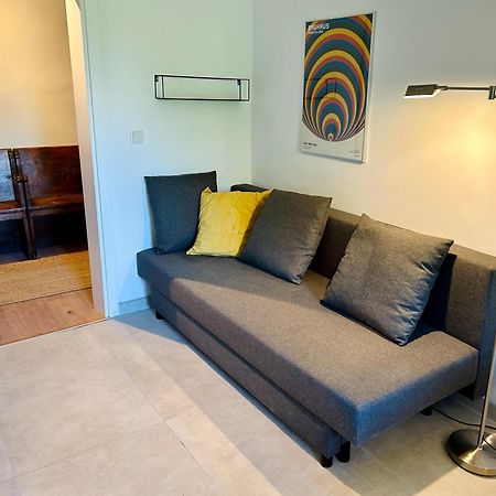 Feelslikehome - Urbane Altbauwohnung Mit Dachterasse& Parkplatz Bochum Exteriör bild