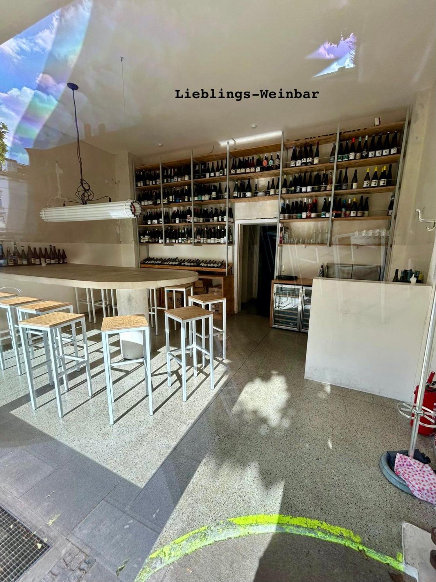 Feelslikehome - Urbane Altbauwohnung Mit Dachterasse& Parkplatz Bochum Exteriör bild